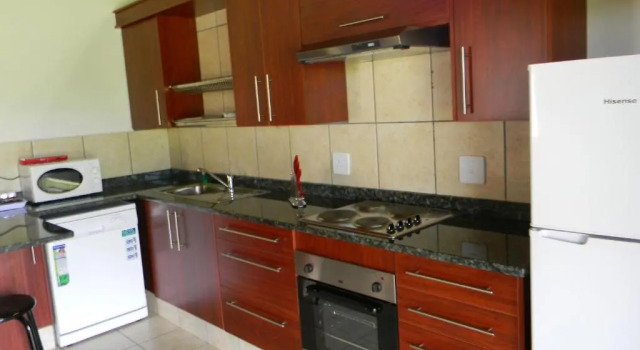 Шале с 2 комнатами с видом на реку Kruger View Chalets
