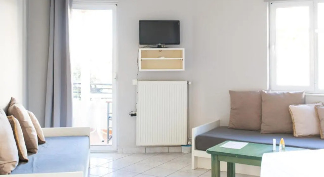 Апартаменты с балконом Yasmine Apartments