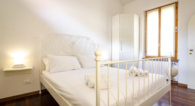 Stylish one Bedroom in the Heart of Bologna, Забронировать Отель Болонья провинция Болонья, рядом с Башня Гарисенда