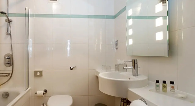 Семейный номер Standard The Park Royal Hotel & Spa