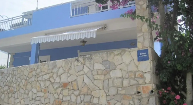 Gana - 50 M From the sea - A1, Rezerwuj Hotel Hotele w Split-Dalmatia County z parkingiem, Parking