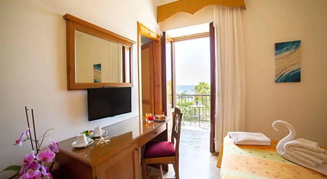 Номер Standard с видом на море Hotel La Mandorla