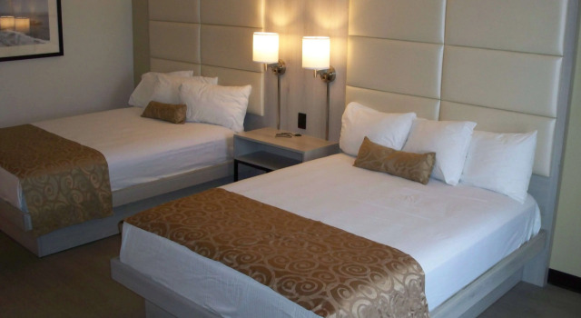 Ramada by Wyndham Burbank Airport