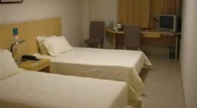 Senquan Hotel, Book Hotel Tangshan Hebei