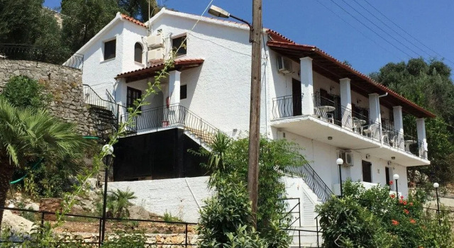 Villa Perris Studios, Забронировать Вилла Коттеджи периферии Ионических островов, Коттедж
