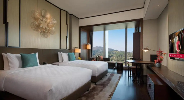 Номер Standard с видом на залив HUALUXE Xiamen Haicang Habour View