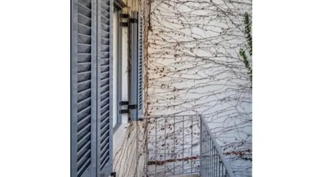 Bright flat in front of Acropolis metro, Забронировать Отель Неос-Космос Афины, рядом с Холм Филопаппос