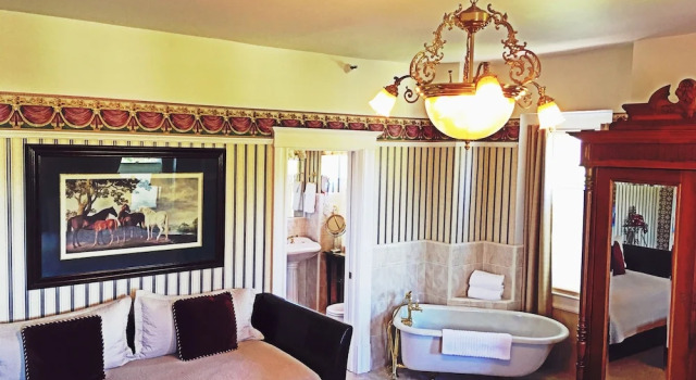 Двухместный номер Deluxe Churchill Manor