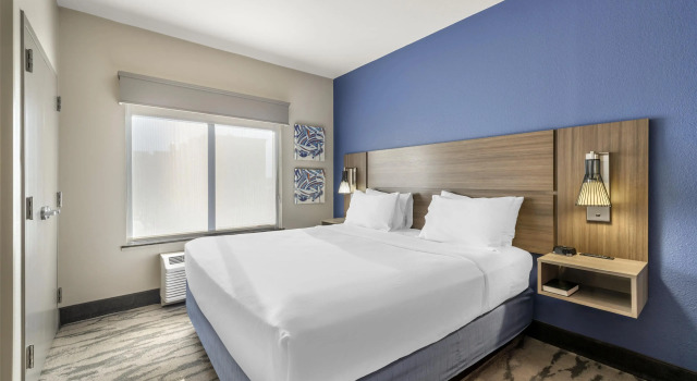 Двухместный люкс Best Western Plus Castlerock Inn & Suites