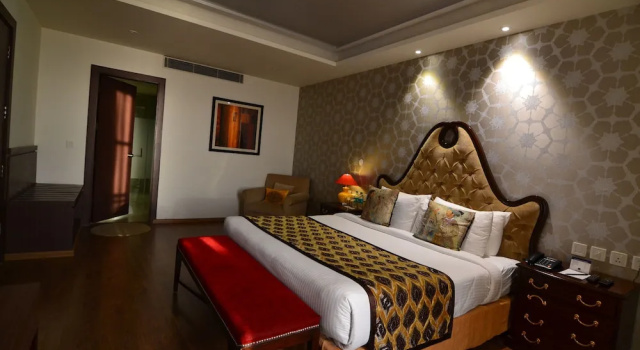 Люкс Presidential с балконом Indraprastha Spa Resort