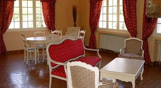 Family Apartment, 2-6 People, In Provenve