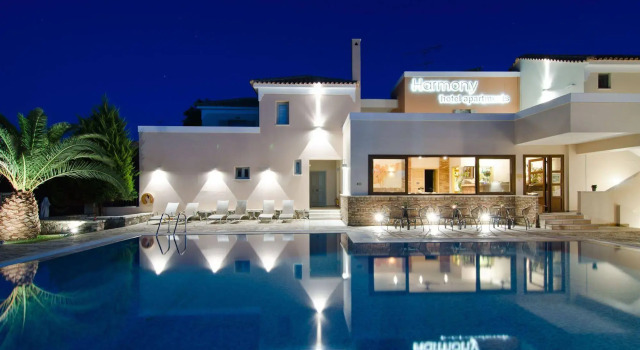 Harmony Hotel Apartments, Prenota Appartamento Hotel a Peloponneso con piscina, Piscina