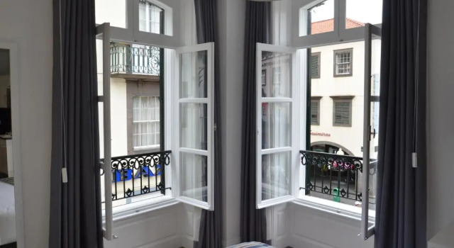 Edificio Charles 102, Rezerwuj Hotel Hotele w Funchal z parkingiem, Parking