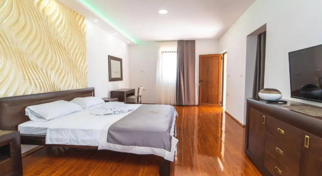 Номер Luxury Hotel Royal Garden