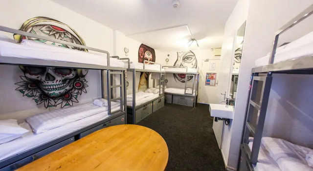 Кровать в общем номере (женский номер) St Christophers Inn Amsterdam - The Winston