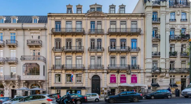 Lisbon Boulevard