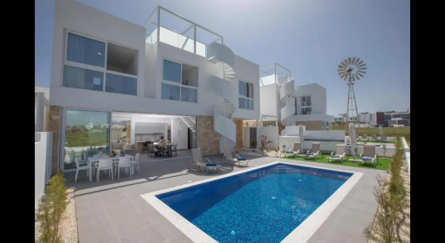 Villa "protaras Vie Bleu Villa Vb14"