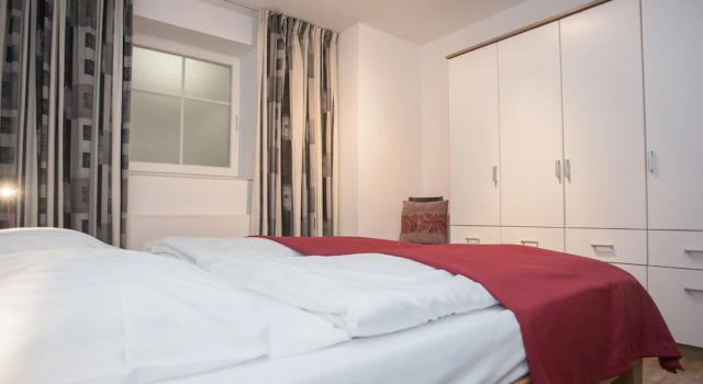 Bright Flat in Neuastenberg With Terrace