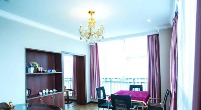Trzyosobowy suite Aode Hotel