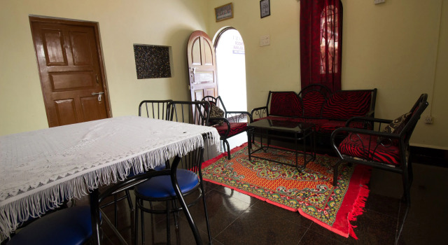 OYO 12483 Home Bright 2BHK Mapusa, Prenota Hotel Candolim 