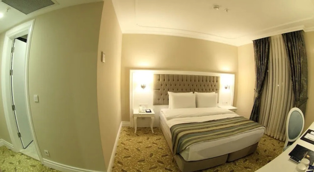 Номер Superior с балконом Luxor Garden Hotel