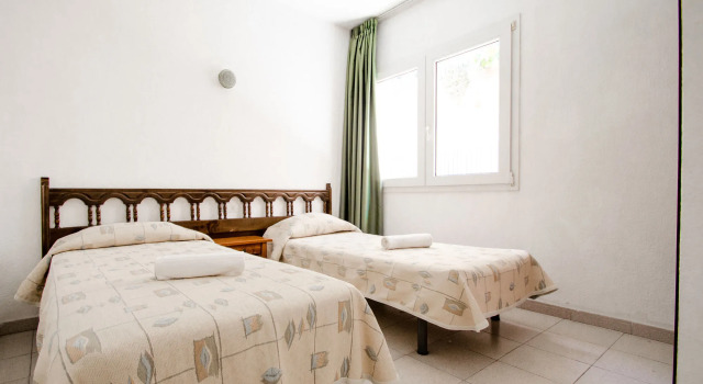 Hostal Lloret, Varaa Hotelli Hotellit Costa Brava uima-altaalla, Uima-allas