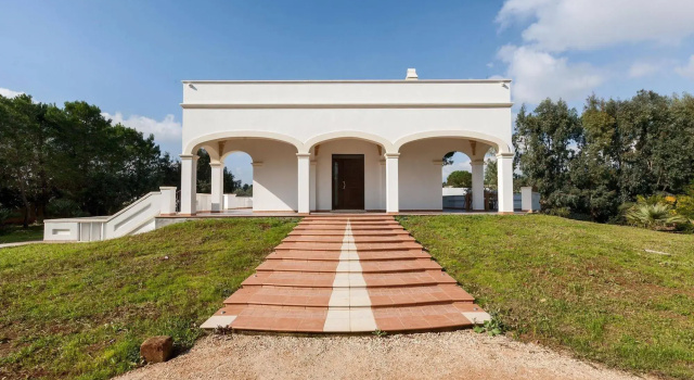 Villa Aura