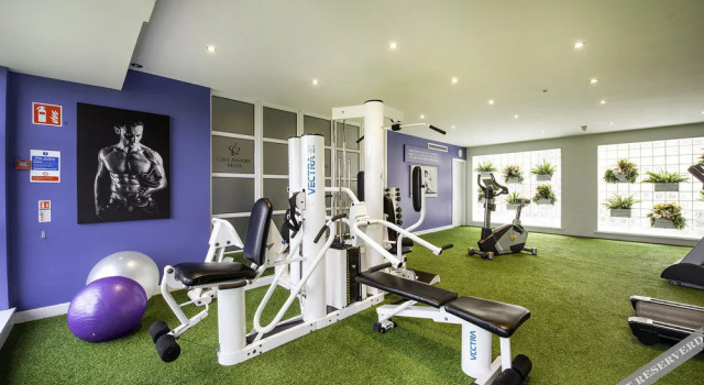 Cork Airport Hotel, Prenota Hotel Cork 