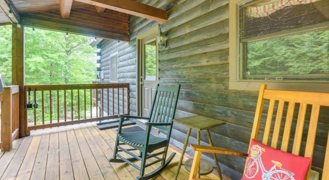 Updated Log Cabin Near Story Land & Diana's Baths!, จอง บ้านพักตากอากาศ Madison นิวแฮมป์เชียร์