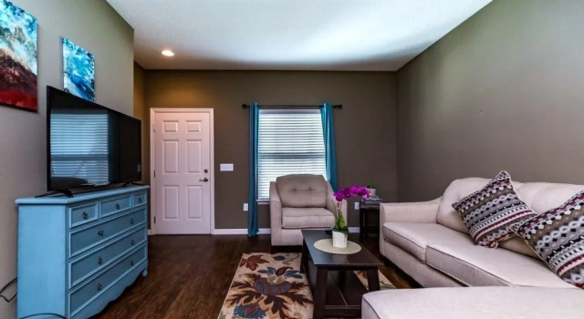 Amazing Townhome! - Lucaya Village - 9006SD