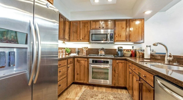 Номер Standard 4 Bedroom Antlers Vacation Rental With Incredible Slopeside Views And Just A Short Walk To Gondola And Lionshead Village