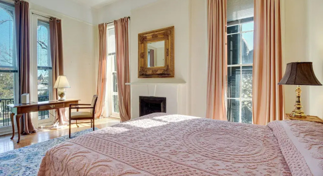 Апартаменты Downtown Savannah Apartment, Walk to Forsyth Park!