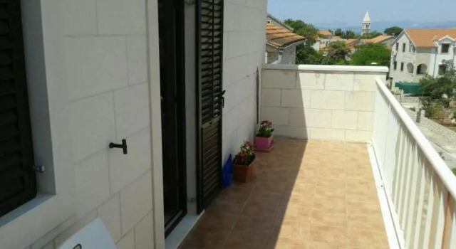 Апартаменты с 3 комнатами с балконом и с видом на море Apartments Magda