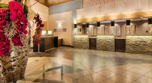Copeland Tower Suites, an Ascend Hotel Collection Member, Забронировать Отель Отели Метари с бассейном, рядом с Crescent City Surgical Centre, Бассейн