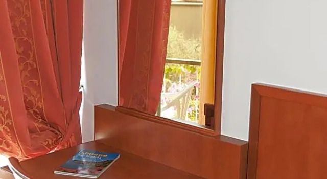 Трёхместный номер Standard Hotel Garden NEW MANAGEMENT