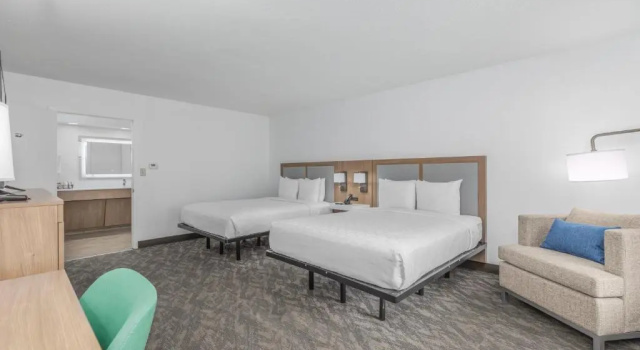 Двухместный номер Standard Crossroads Inn & Suites