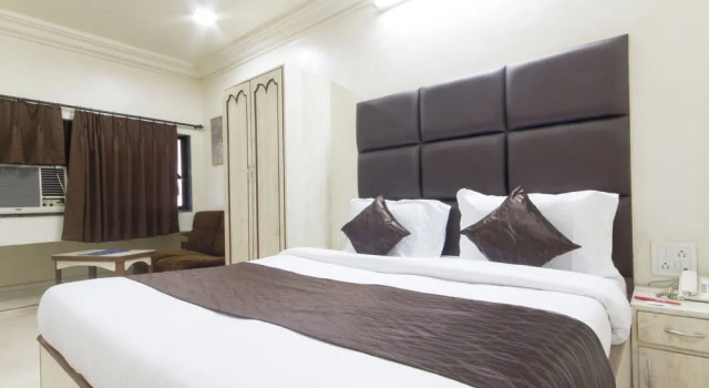 OYO 935 Hotel Palkhee