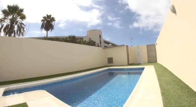 Коттедж DUPLEX C7 con PISCINA PRIVADA