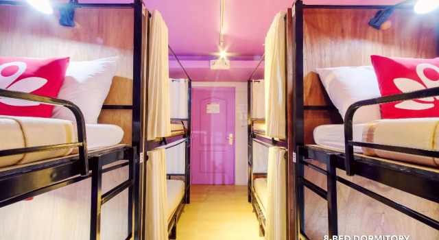 Кровать в общем номере ZEN Hostel Danlig St. Makati