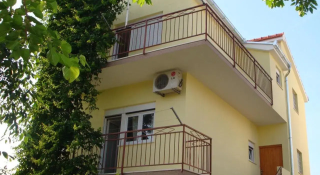 Apartments Borozan, Rezerwuj Apartament Hotele w Split-Dalmatia County z parkingiem, Parking