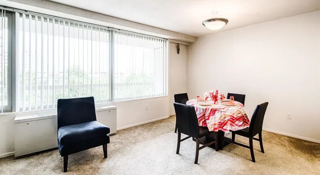 Reagan Airport Apartment, Забронировать Апартаменты/квартира Отели Арлингтон с бассейном, рядом с The Fashion Centre at Pentagon City, Бассейн