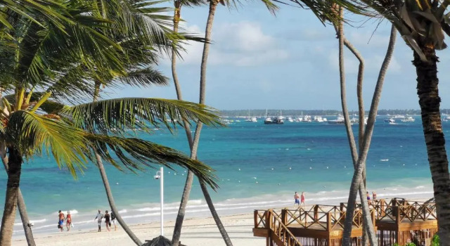 Tropical Villas at Los Corales Beach - Caribbean Rentals FZCO, Prenota Resort Hotel a Punta Cana con piscina, Piscina
