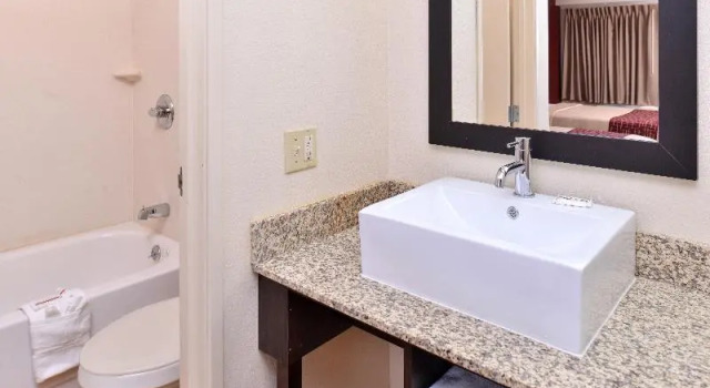 Двухместный номер Standard Red Roof Inn Champaign - University