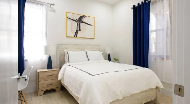 78-1a New Modern 1BR W D Walk to Central Park