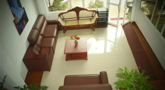 Lake Wave Hotel