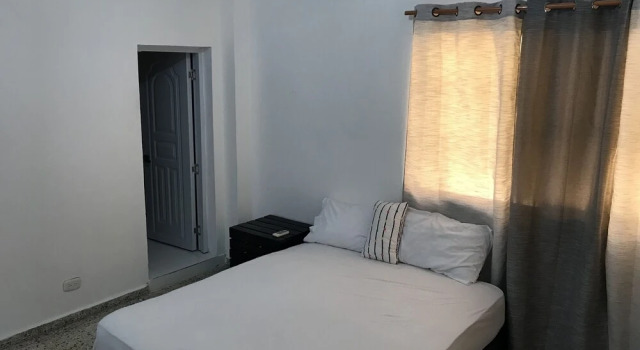 Ocean View 3bedroom With Amazing View in the Middle of Town Late Night Walks