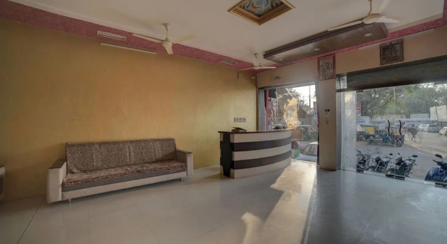 Oyo 30243 Hotel Sanwariya Bhagwan, Забронировать Отель Отели штата Раджастхана 3 звезды, 3*
