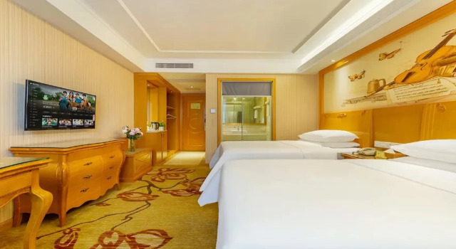 Vienna Hotel(Shenzhen Shajing Jingji Baina), Rezerwuj Hotel Hotele w Shenzhen z parkingiem, Parking