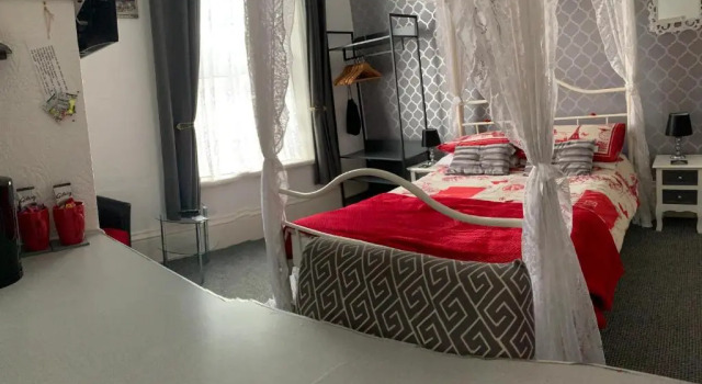 Номер Deluxe Hornby Villa B&B Couples & Families Only- Quiet Central Location- Near To Winter Gardens