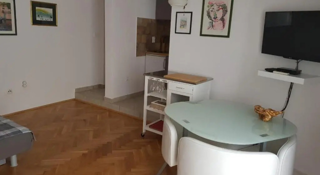 Студия L&M studio apartman